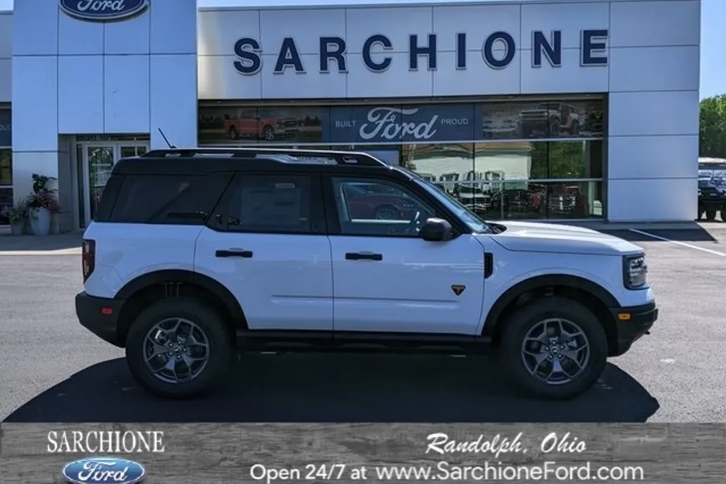 2024 Ford Bronco Sport Badlands photo 1