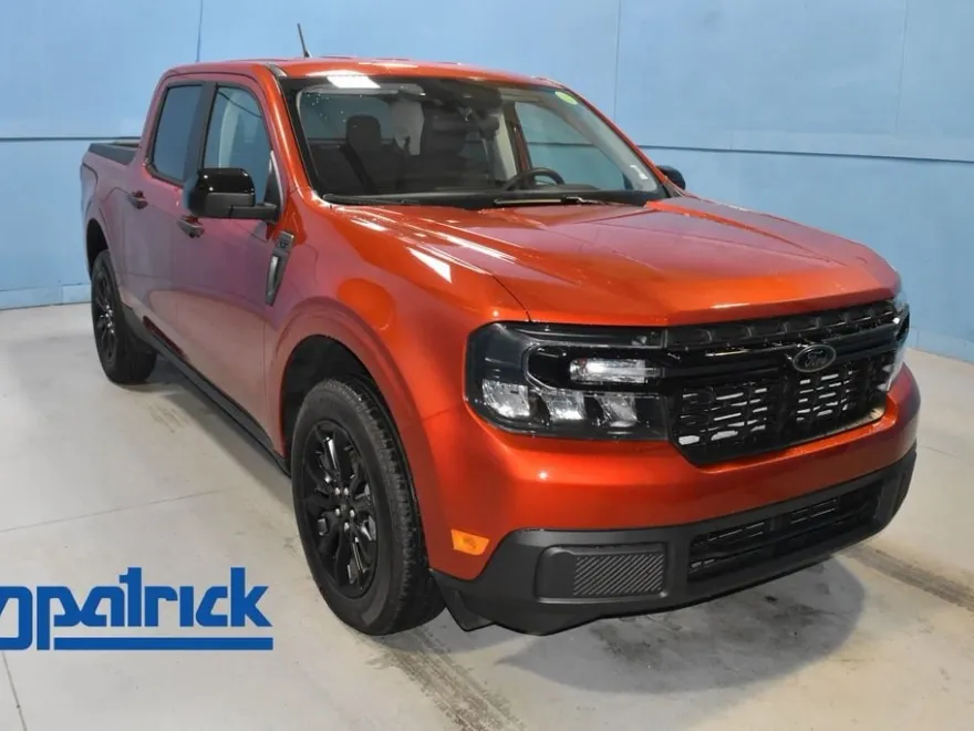 2024 Ford Maverick XLT photo 1