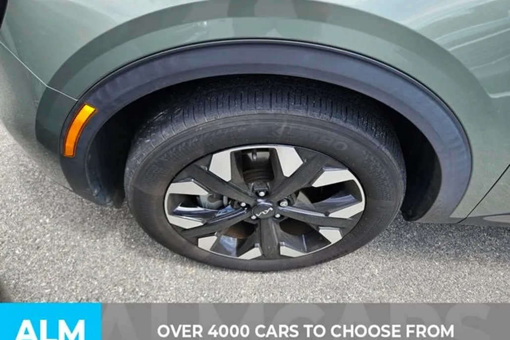2023 Kia Sportage X-Line photo 1