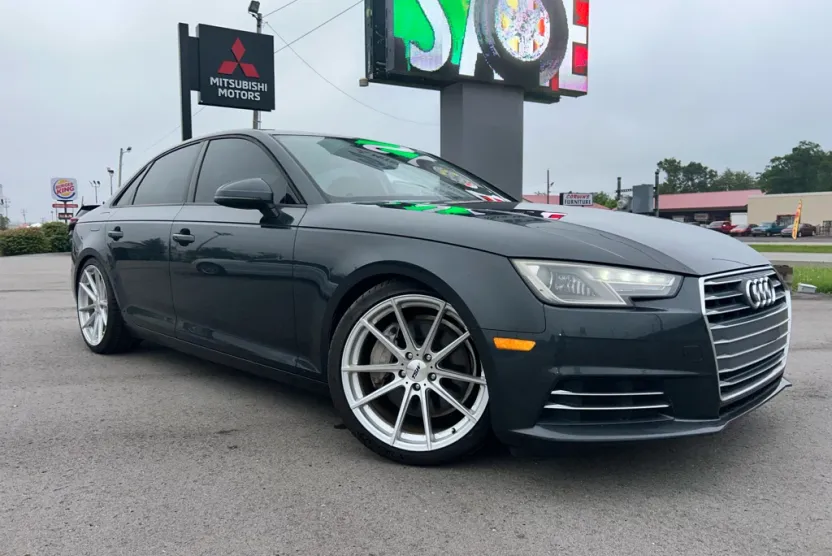 2017 Audi A4 Premium photo 1