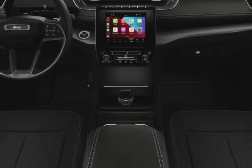 2025 Jeep Grand Cherokee Laredo photo 3