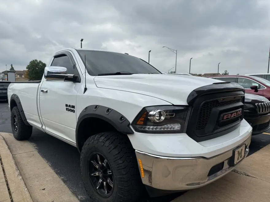 2014 Ram 1500 SLT photo 1