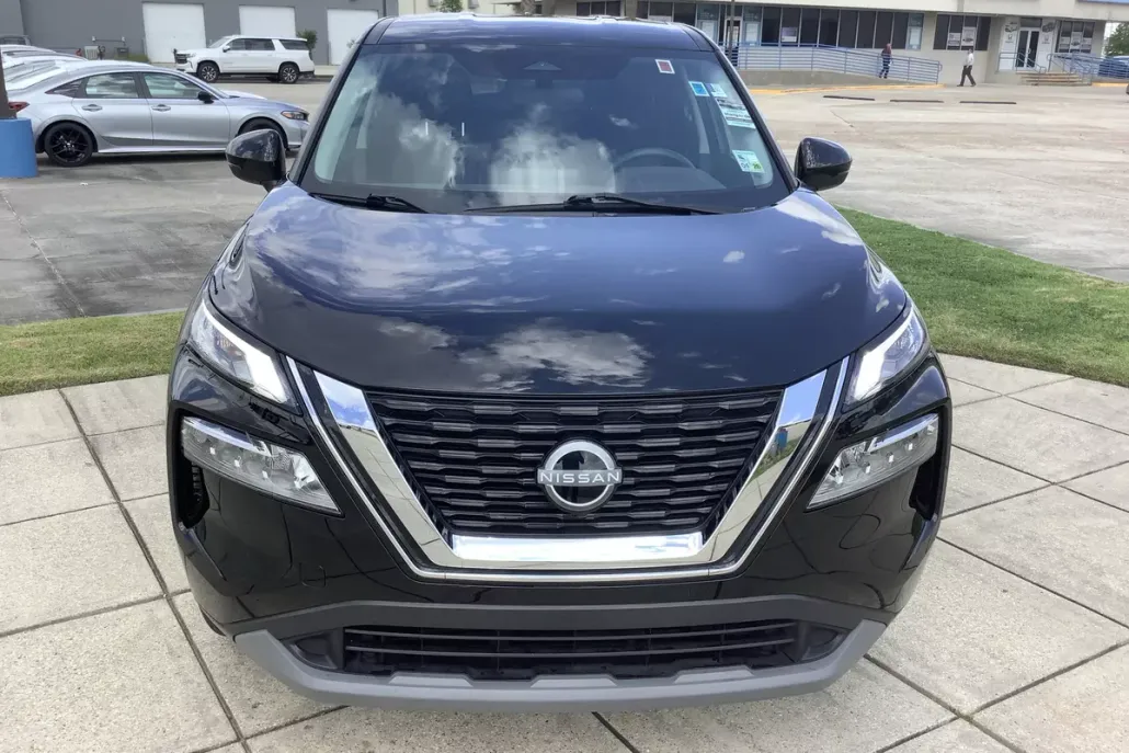2022 Nissan Rogue SV photo 1