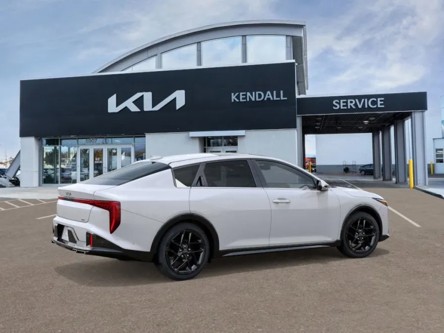 2025 Kia K4 GT-Line Turbo photo 1