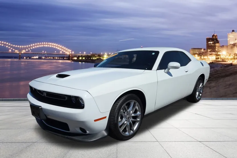 2022 Dodge Challenger GT photo 1