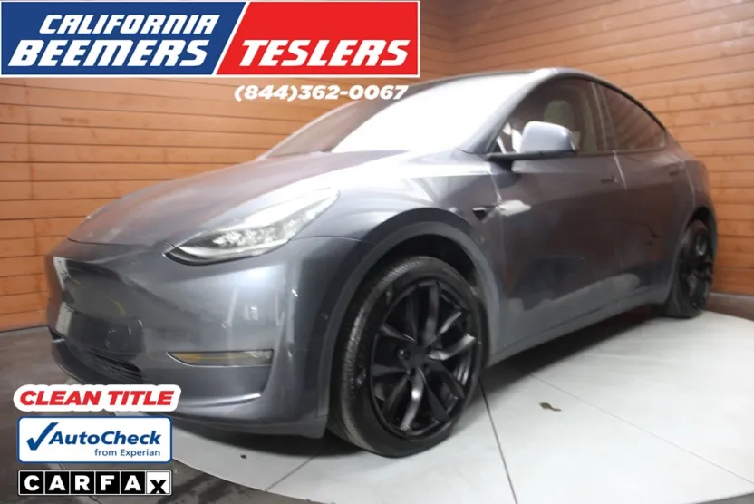 2020 Tesla Model Y Long Range photo 1