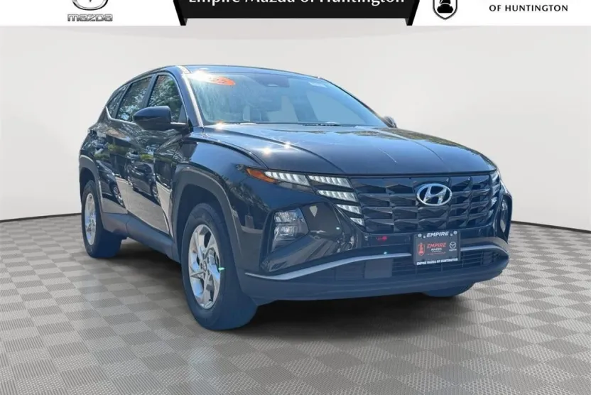 2023 Hyundai Tucson SE photo 1