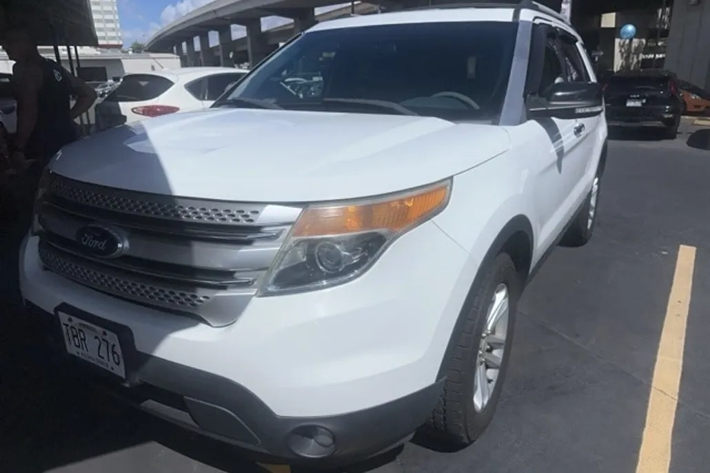 2013 Ford Explorer XLT photo 1