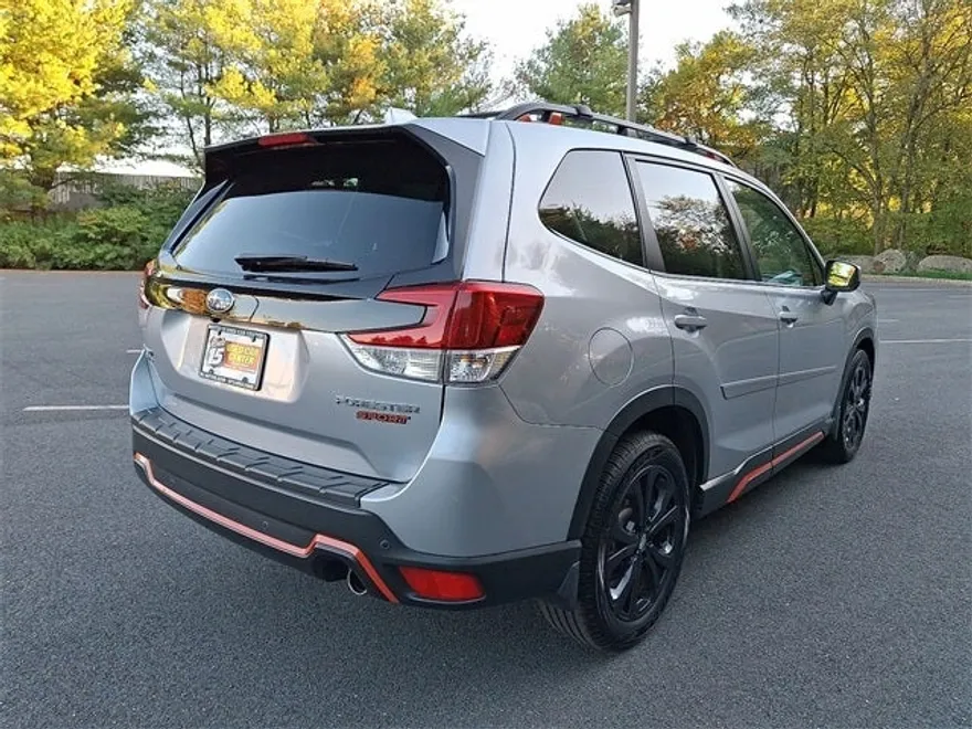 2021 Subaru Forester Sport photo 1