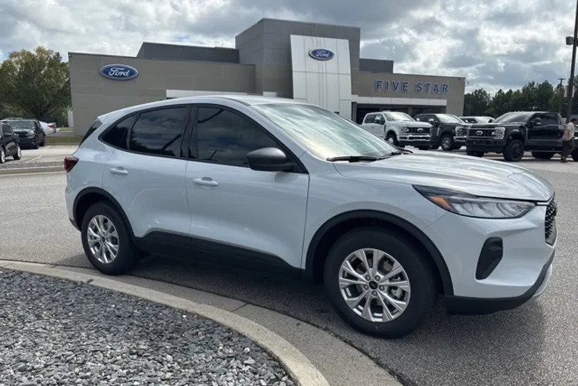 2026 Ford Escape Active photo 1