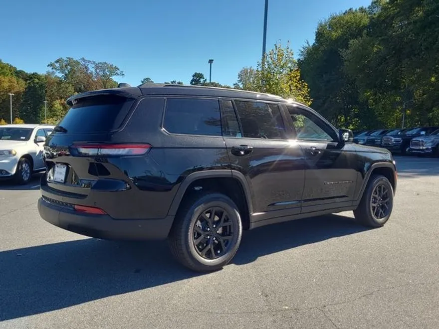 2025 Jeep Grand Cherokee Altitude X photo 1