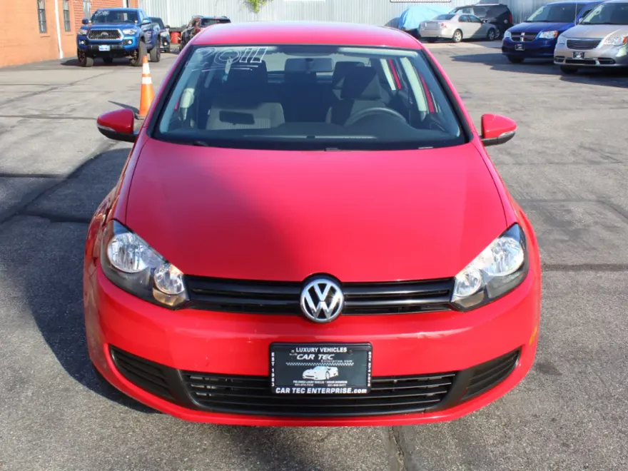 2011 Volkswagen Golf 2.5L photo 1
