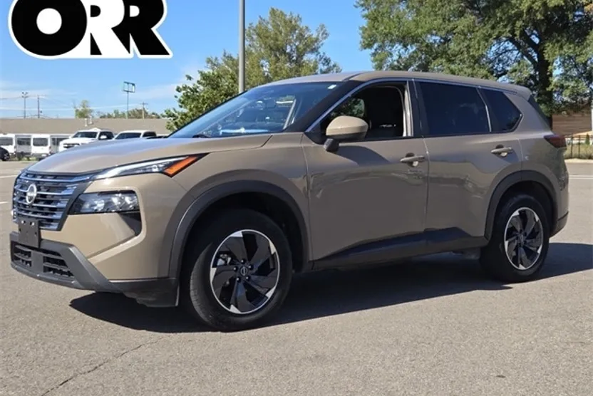 2024 Nissan Rogue AWD SV photo 1