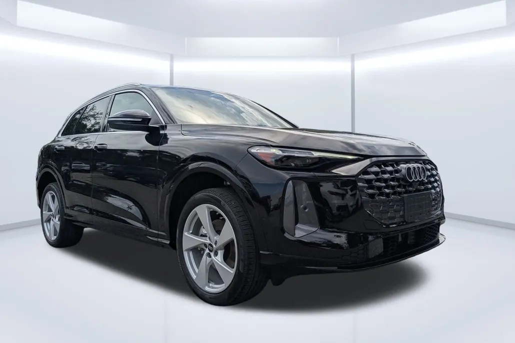 2025 Audi Q5 2.0T Premium Plus photo 1