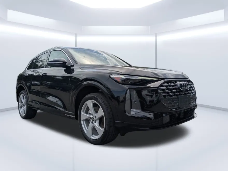 2025 Audi Q5 2.0T Premium Plus photo 1