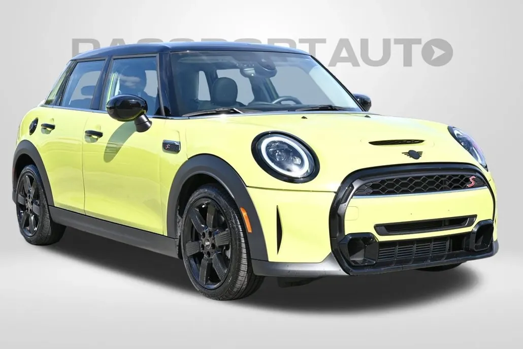 2024 Mini Cooper 4 Door Hardtop S photo 1