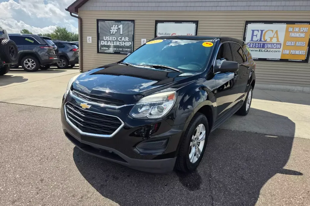 2017 Chevrolet Equinox LS photo 1