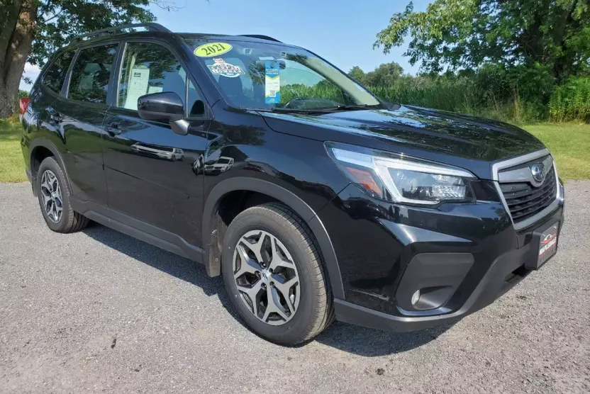 2021 Subaru Forester Premium photo 1