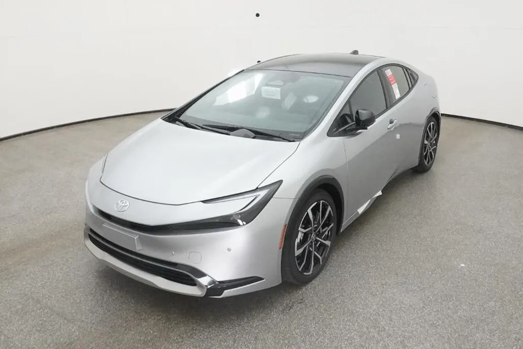 2026 Toyota Prius XSE Premium Plug-in Hybrid photo 1