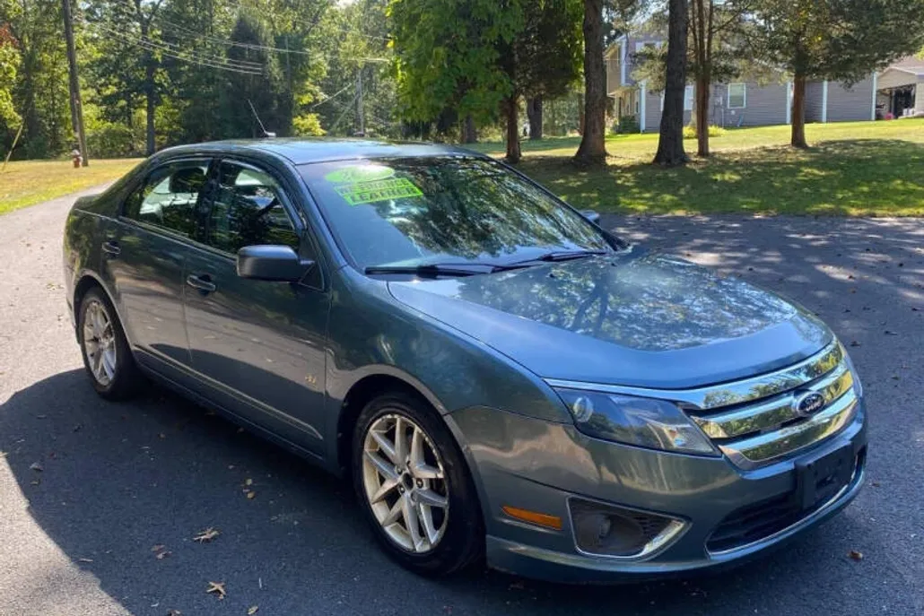 2012 Ford Fusion SEL photo 1