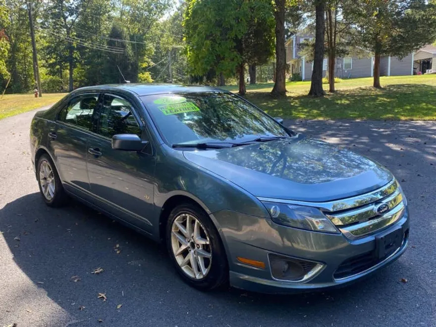 2012 Ford Fusion SEL photo 1