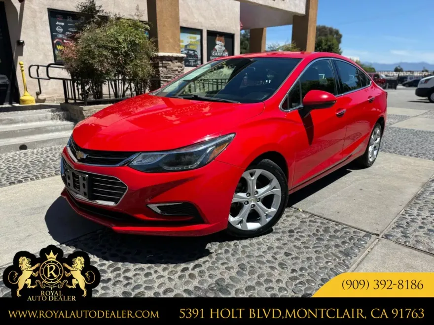2018 Chevrolet Cruze Premier photo 1