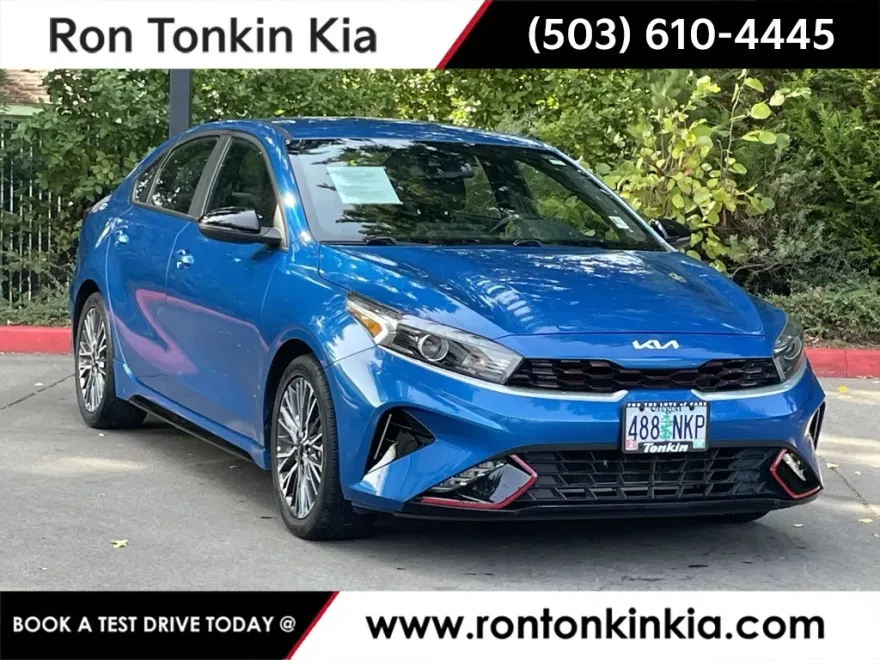 2022 Kia Forte GT-Line photo 1