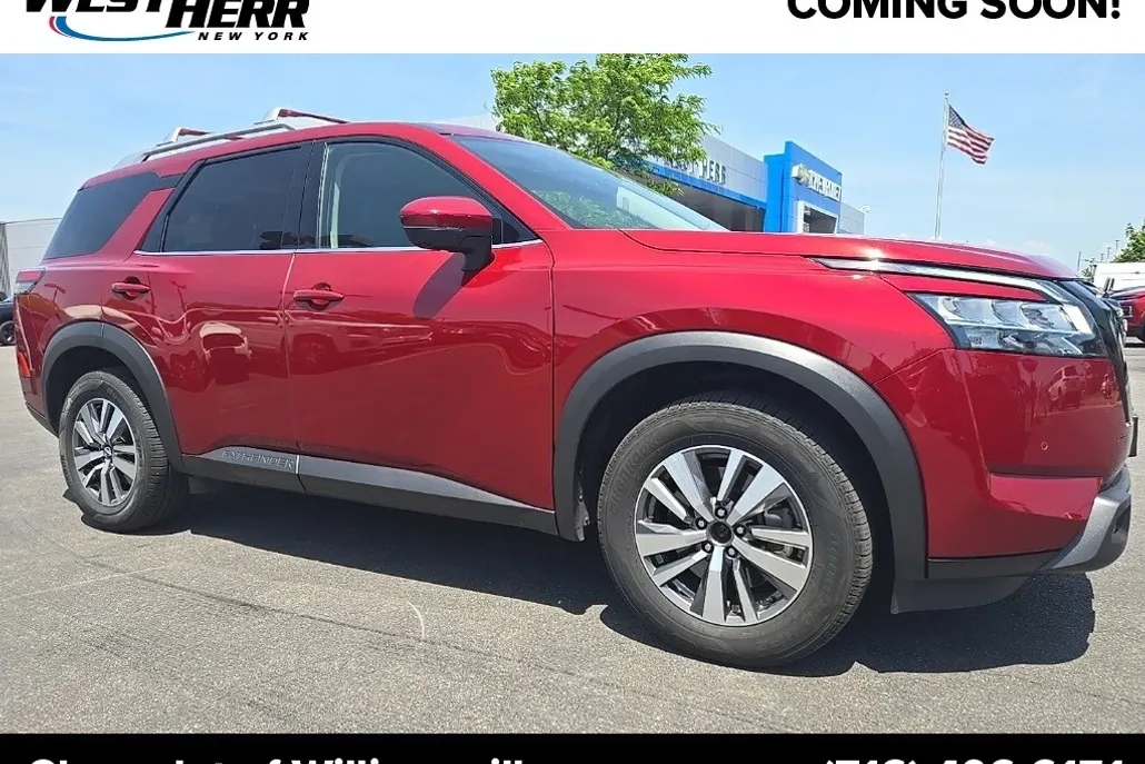 2023 Nissan Pathfinder SL photo 1