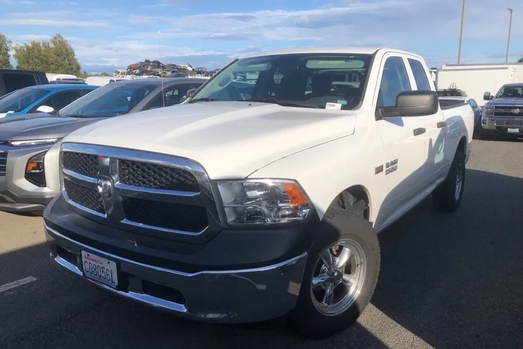 2017 Ram 1500 Tradesman photo 1
