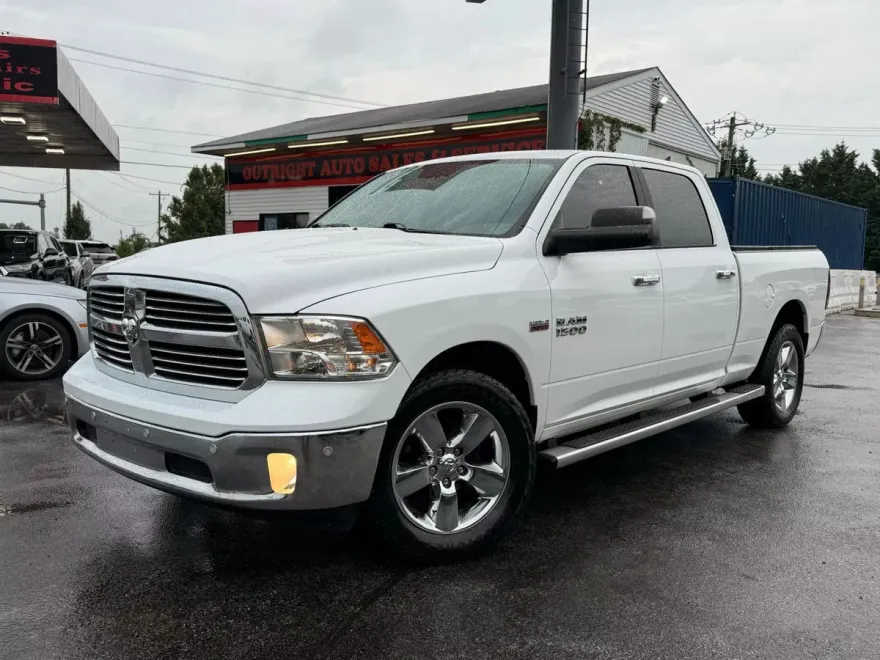 2017 Ram 1500 Big Horn photo 1