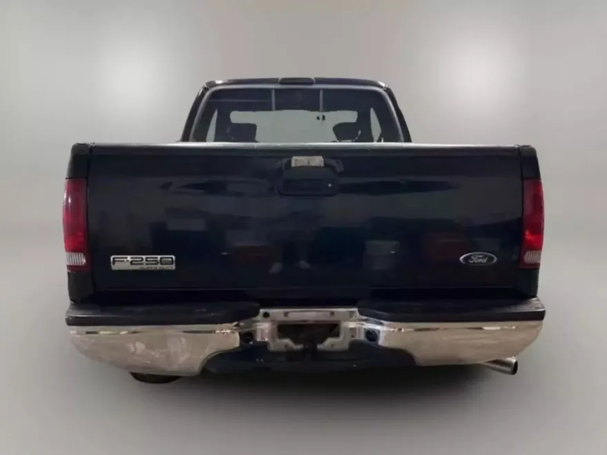 2006 Ford F-250 XL photo 1