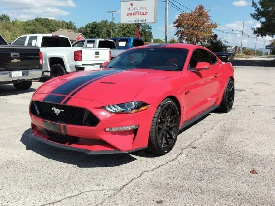 2022 Ford Mustang GT photo 1