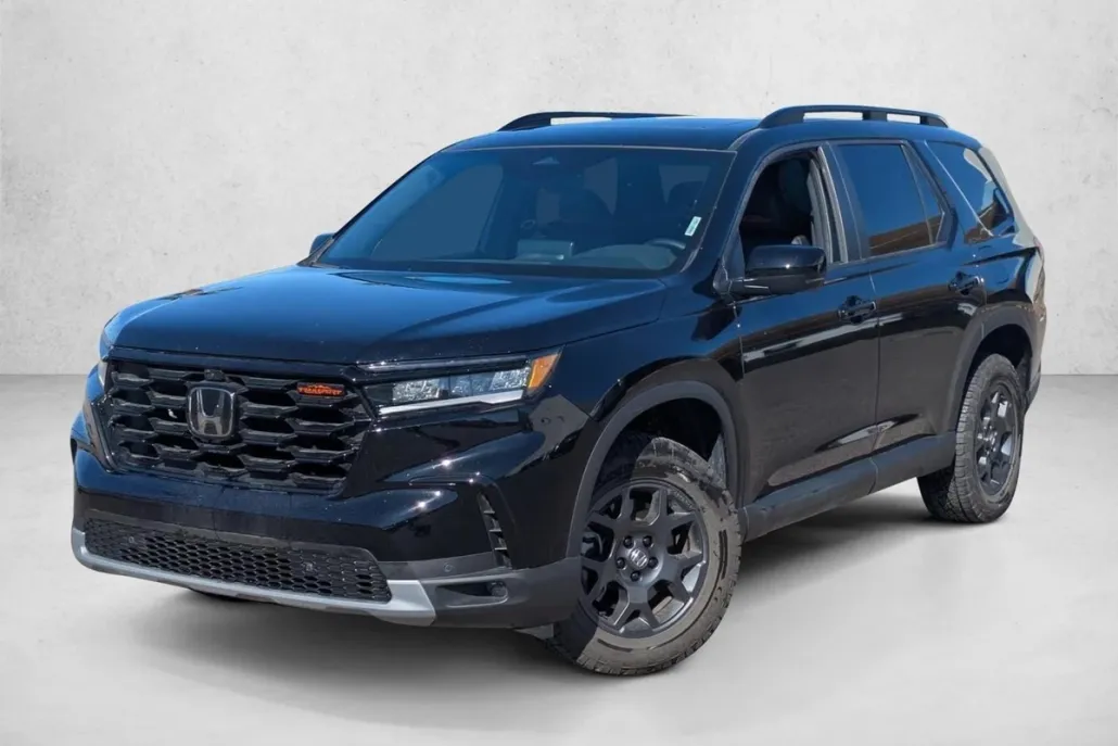 2025 Honda Pilot TrailSport photo 1