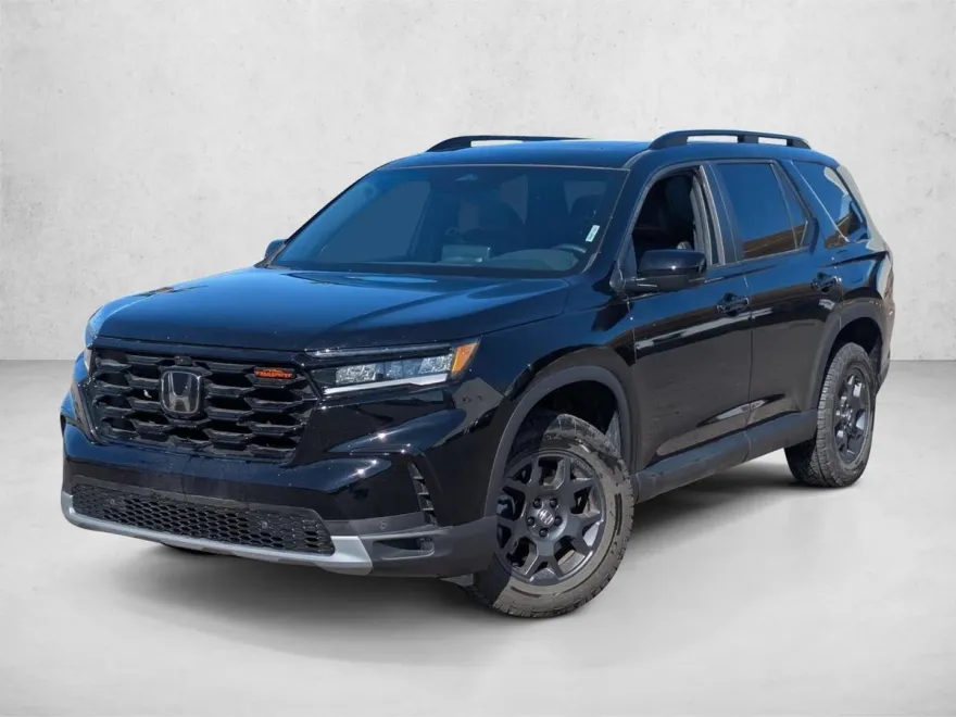 2025 Honda Pilot TrailSport photo 1