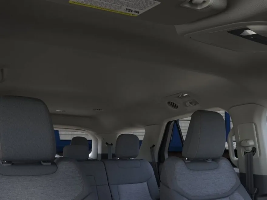 2025 Ford Explorer photo 1