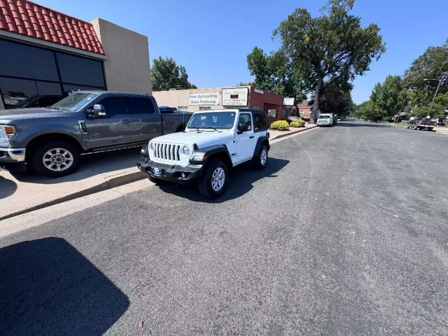 2023 Jeep Wrangler Sport S photo 1