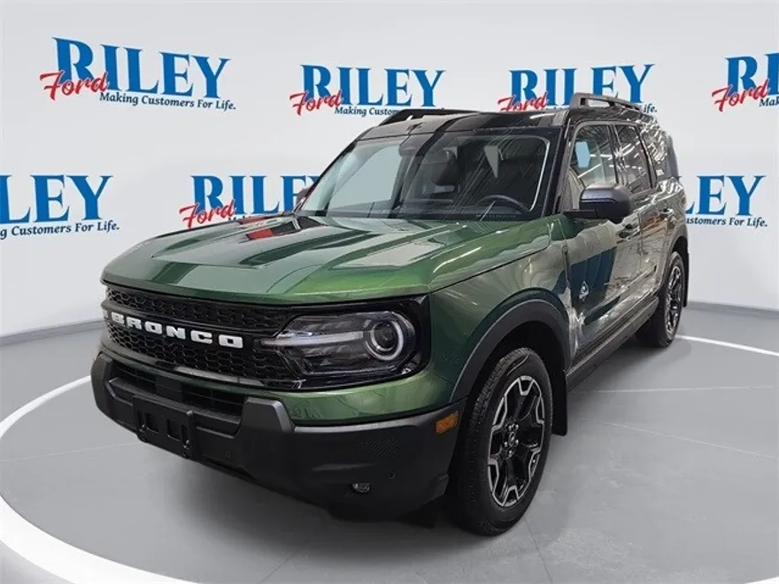 2025 Ford Bronco Sport Outer Banks photo 1