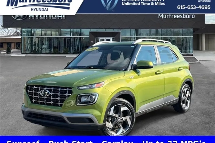 2024 Hyundai Venue SEL photo 1