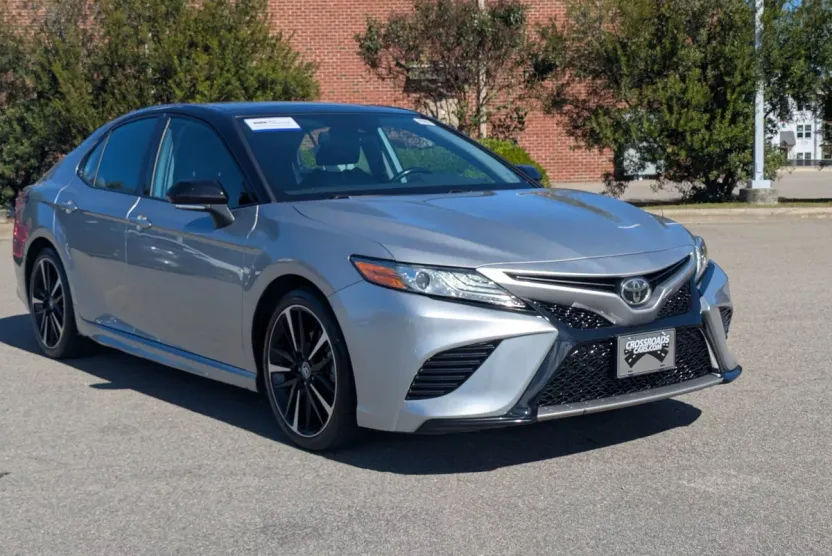 2019 Toyota Camry XSE photo 1