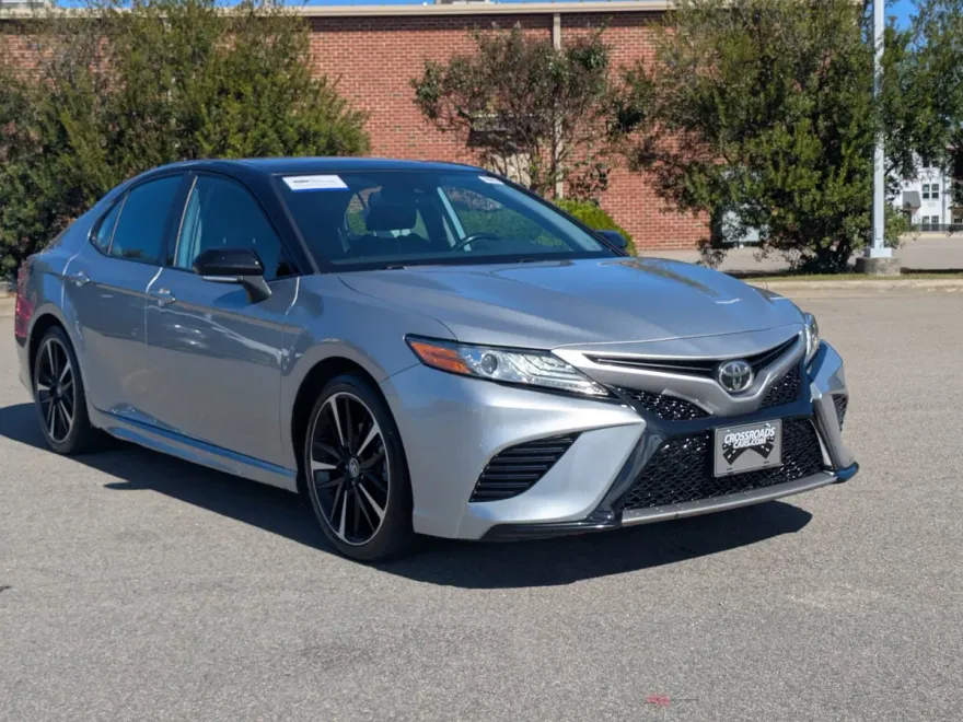 2019 Toyota Camry XSE photo 1