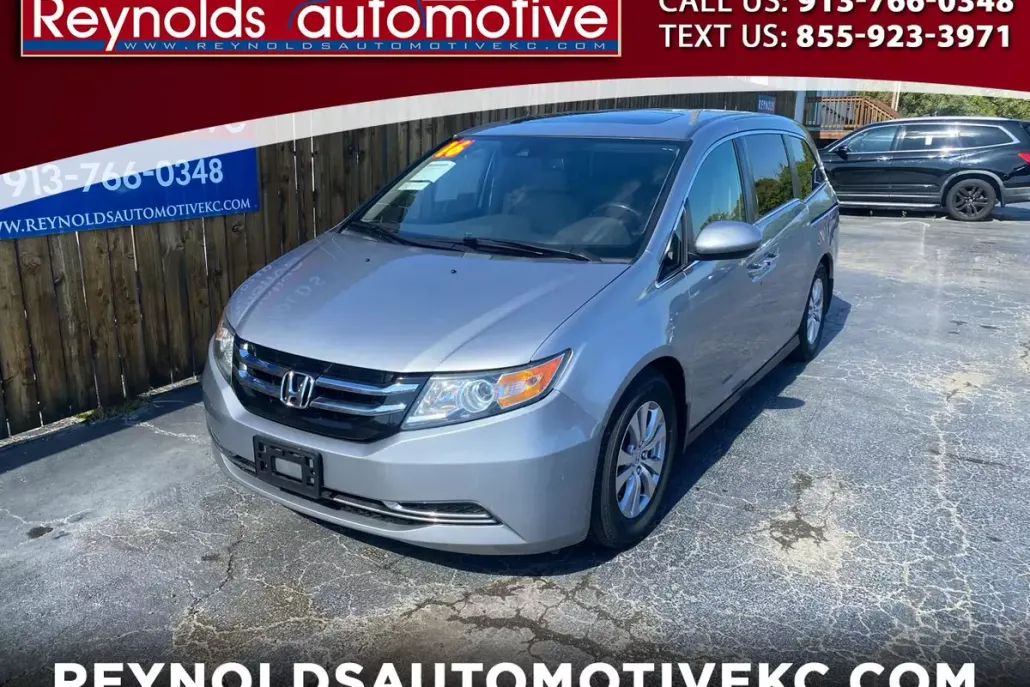 2016 Honda Odyssey EX-L photo 1