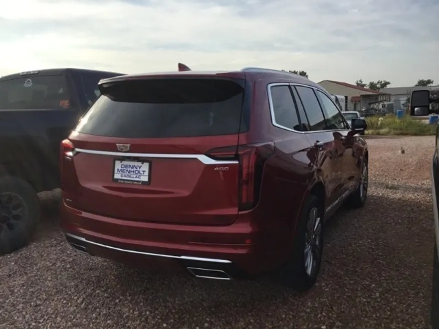2024 Cadillac XT6 Premium Luxury photo 1
