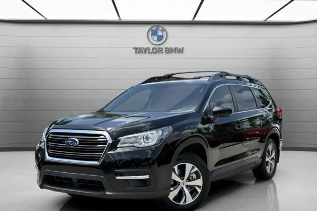 2022 Subaru Ascent Premium photo 1