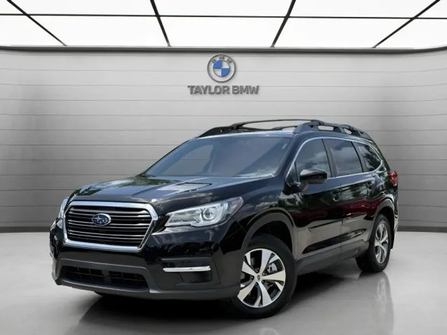 2022 Subaru Ascent Premium photo 1