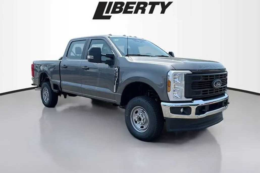 2025 Ford F-350 photo 1