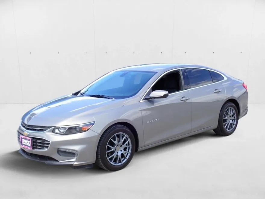 2018 Chevrolet Malibu photo 1