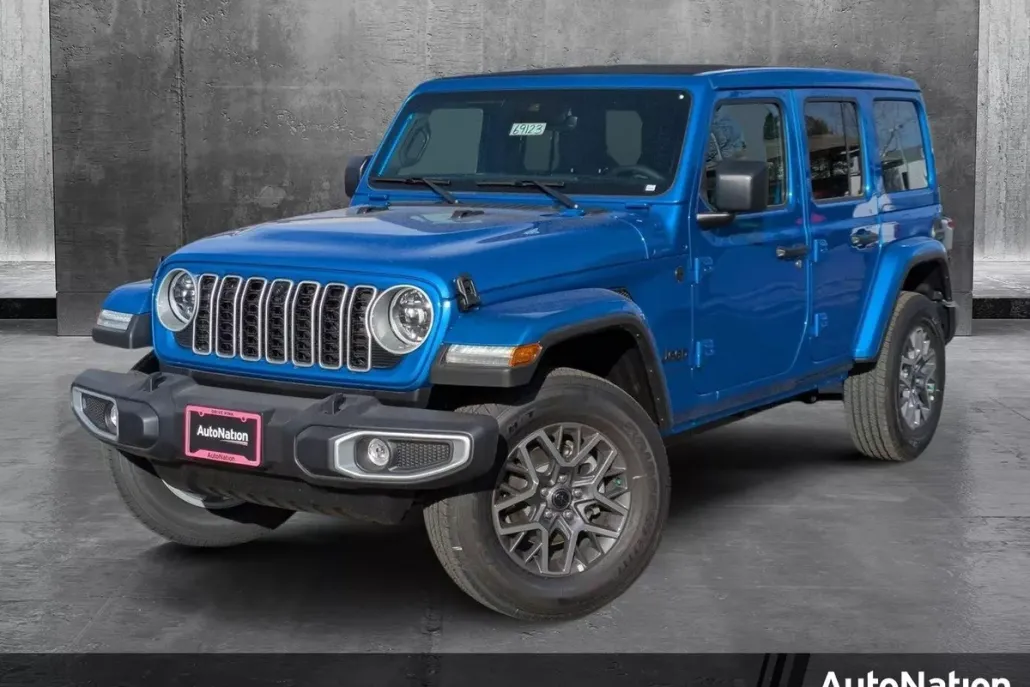 2025 Jeep Wrangler Sahara photo 1