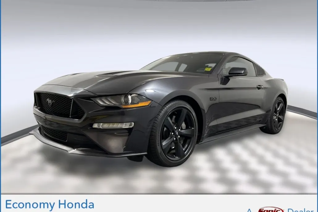 2022 Ford Mustang GT photo 1