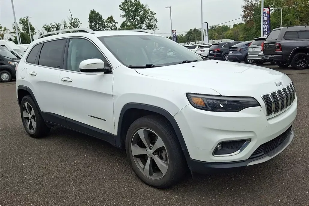 2019 Jeep Cherokee Limited photo 1