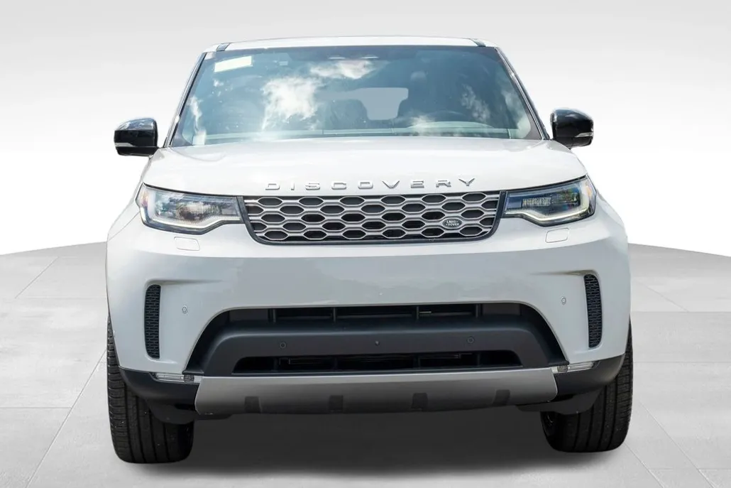 2025 Land Rover Discovery S photo 1